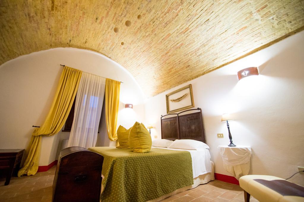 Torre Della Botonta Bed & Breakfast Castel Ritaldi Room photo